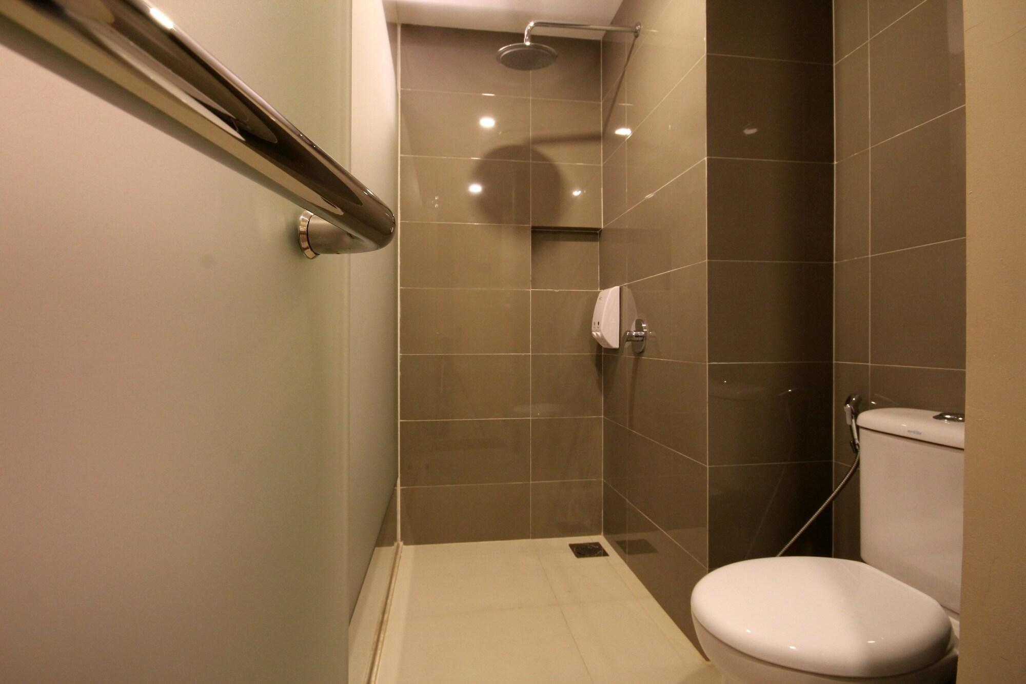 Os Hotel Airport Batam Kültér fotó
