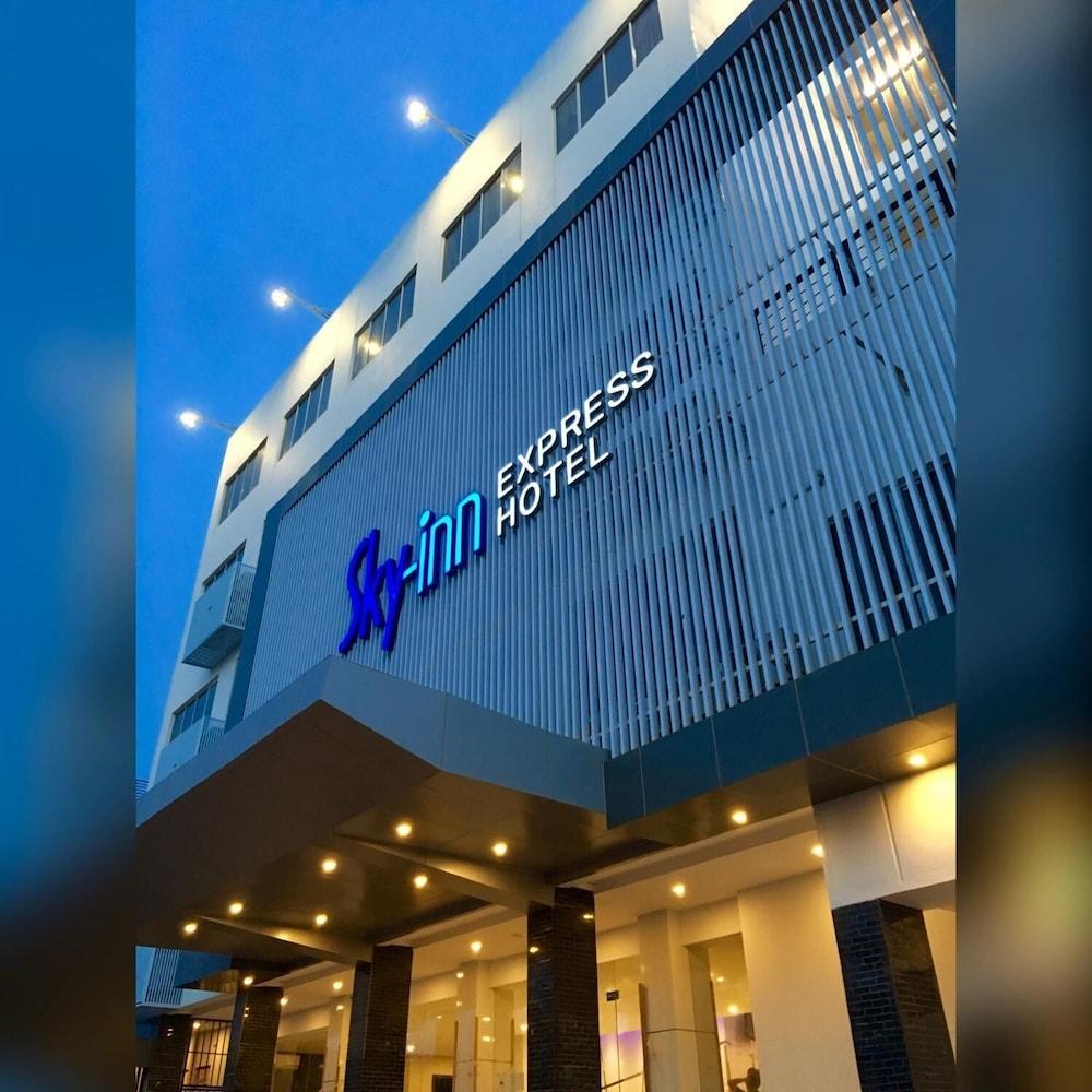 Os Hotel Airport Batam Kültér fotó