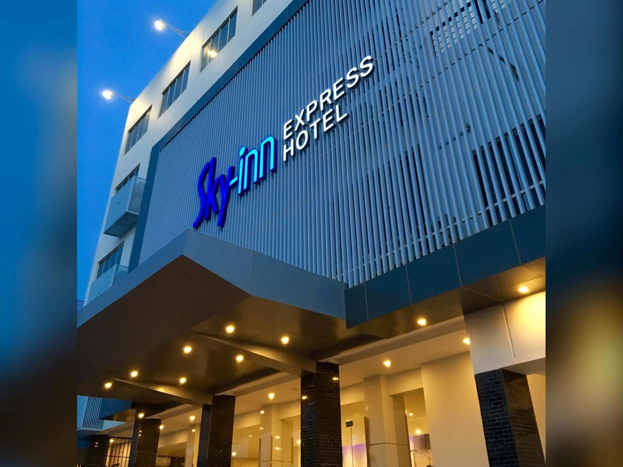 Os Hotel Airport Batam Kültér fotó